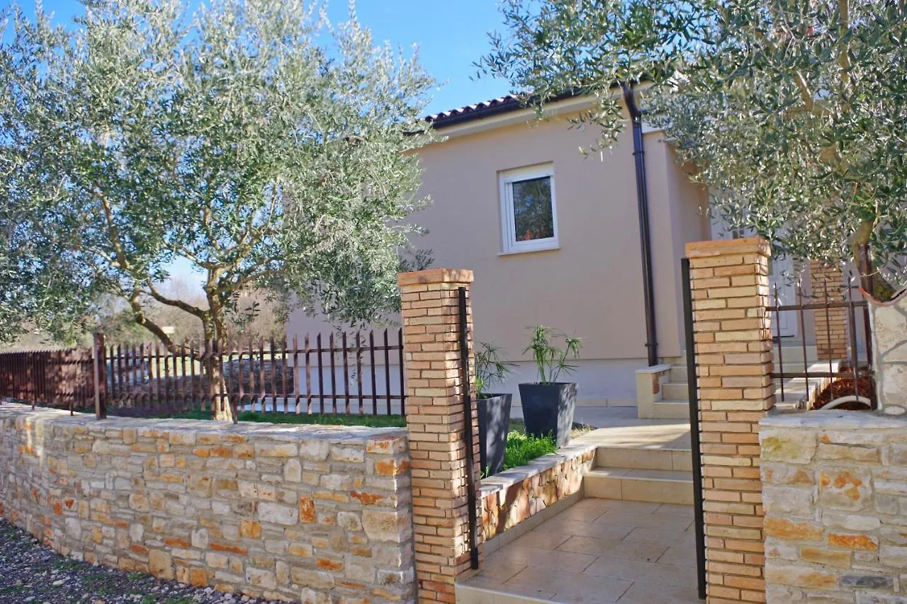 House Matteo, Valdenaga Villa Pula 0*,